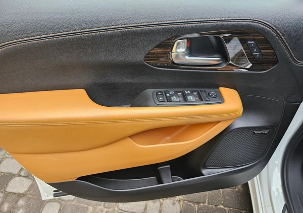 Chrysler Pacifica cena 271000 przebieg: 26167, rok produkcji 2022 z Słubice małe 781